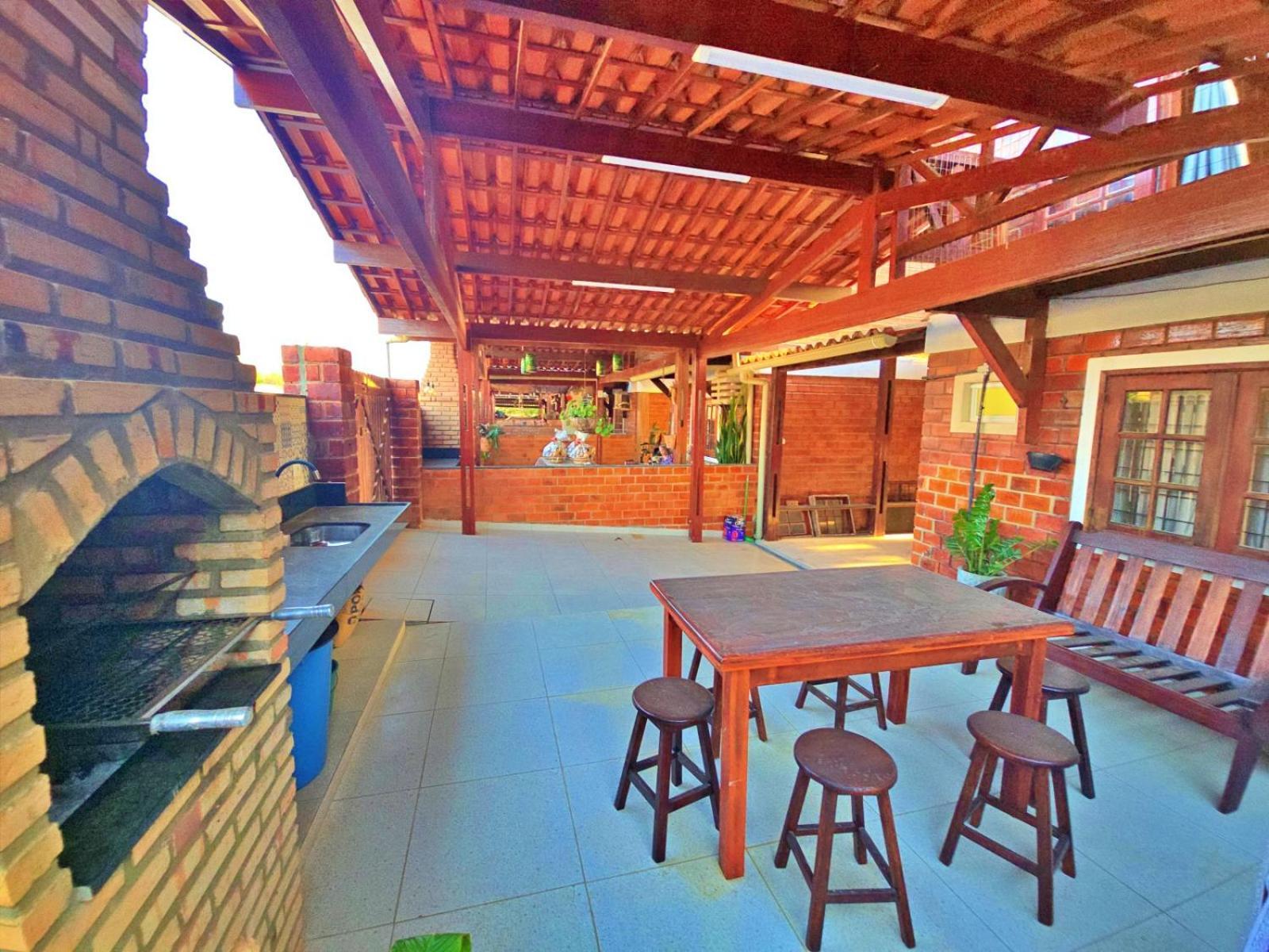 Chale Aconchegante Com Vista Para Piscina กราวาตา ภายนอก รูปภาพ
