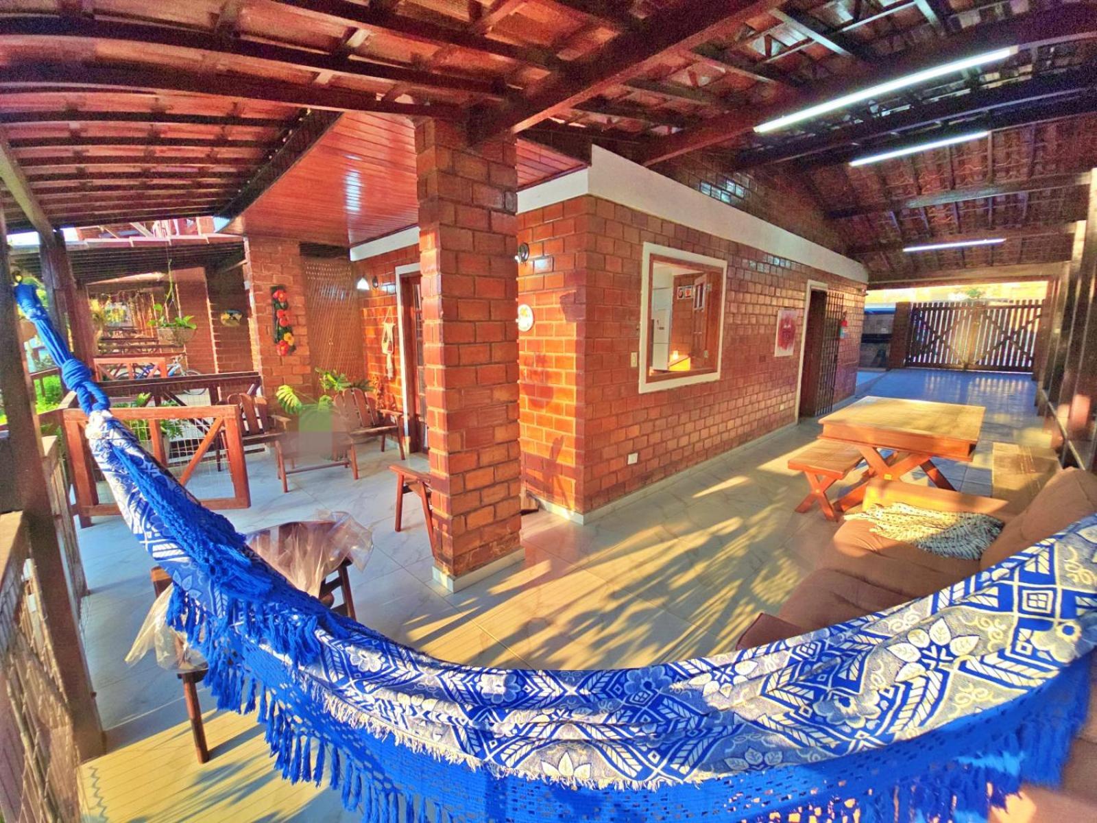 Chale Aconchegante Com Vista Para Piscina กราวาตา ภายนอก รูปภาพ