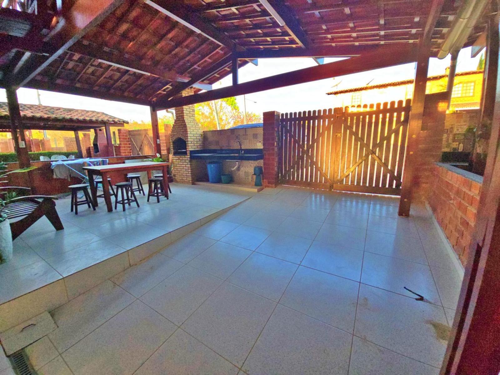 Chale Aconchegante Com Vista Para Piscina กราวาตา ภายนอก รูปภาพ